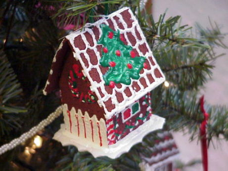 Finished Gingerbread House Ornament